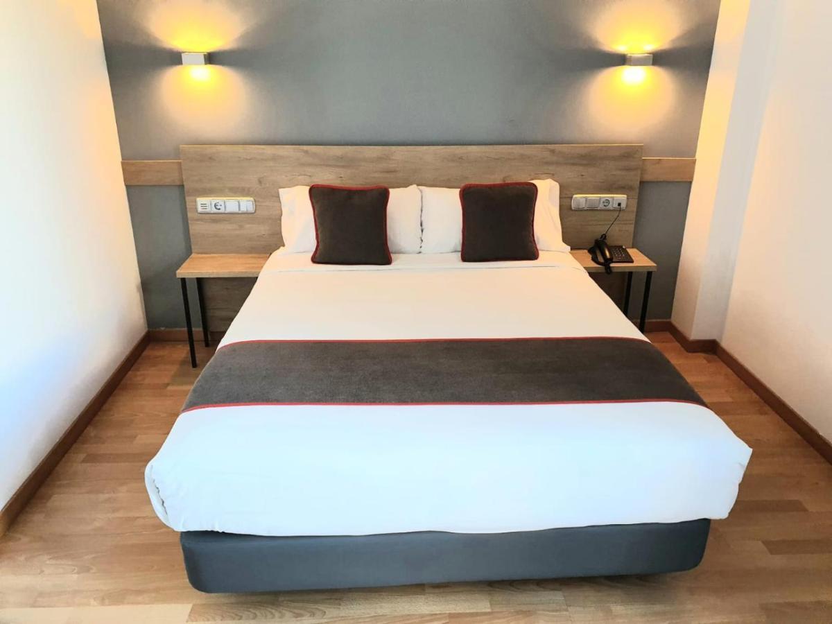 Hospedium Hotel Vittoria Colonna Medina de Ríoseco Εξωτερικό φωτογραφία