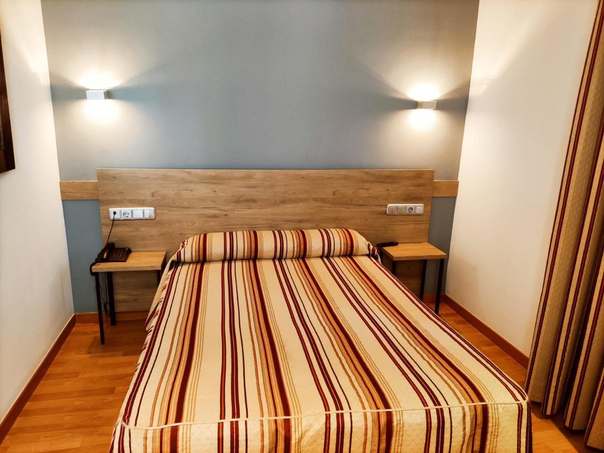 Hospedium Hotel Vittoria Colonna Medina de Ríoseco Δωμάτιο φωτογραφία