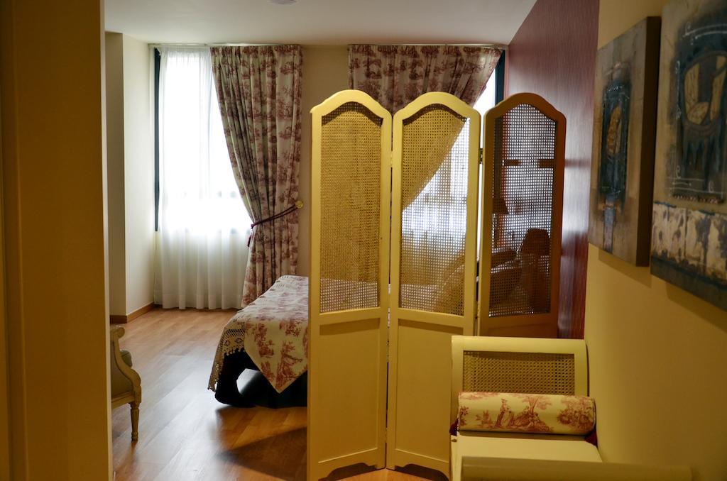 Hospedium Hotel Vittoria Colonna Medina de Ríoseco Εξωτερικό φωτογραφία