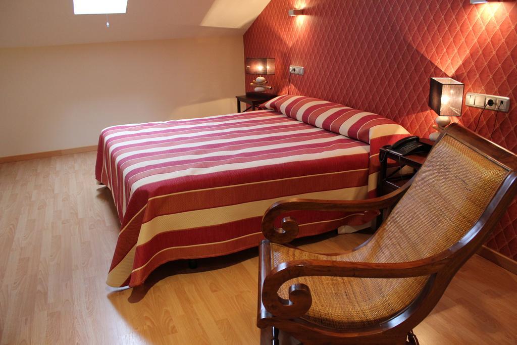 Hospedium Hotel Vittoria Colonna Medina de Ríoseco Εξωτερικό φωτογραφία